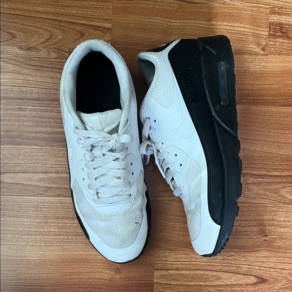 Nike | Nike air | Men's | White and Black | Sneakers | 8